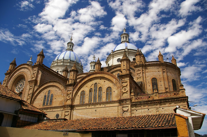 Ecuador - Cuenca - shutterstock_150294584